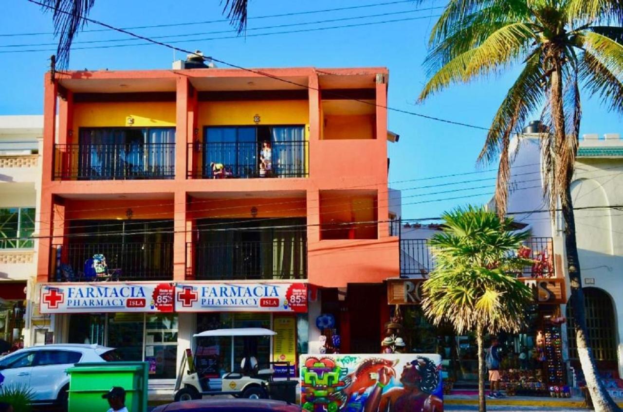 Vc Beach Suites Isla Mujeres Exterior photo